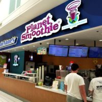 Planet Smoothie Franchise connected to auntie anne's in a mall