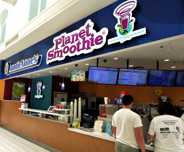 planet smoothie franchise owner in a mall location/ Brad Lindborg