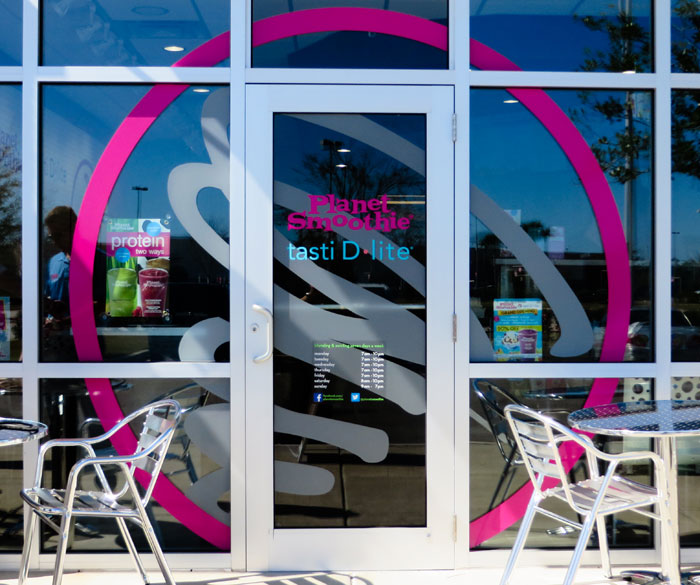 Start a smoothie franchise with Planet Smoothie and Tasti D-Lite