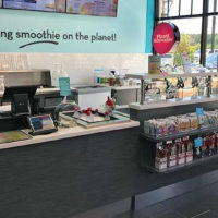 Planet Smoothie Franchise counter